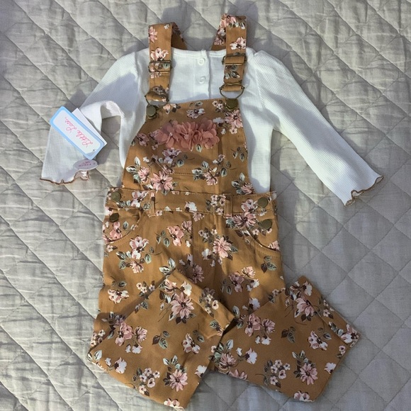 Other - 2-piece overalls set - cute for fall NWT
